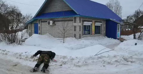 В Котельниче 46-летний мужчина замерз рядом со своим домом