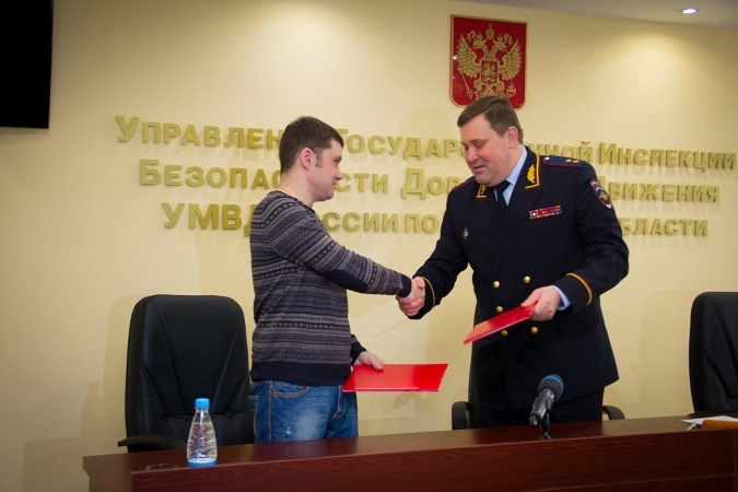 Кировская полиция и таксисты подписали соглашение о сотрудничестве в сфере охраны общественного порядка
